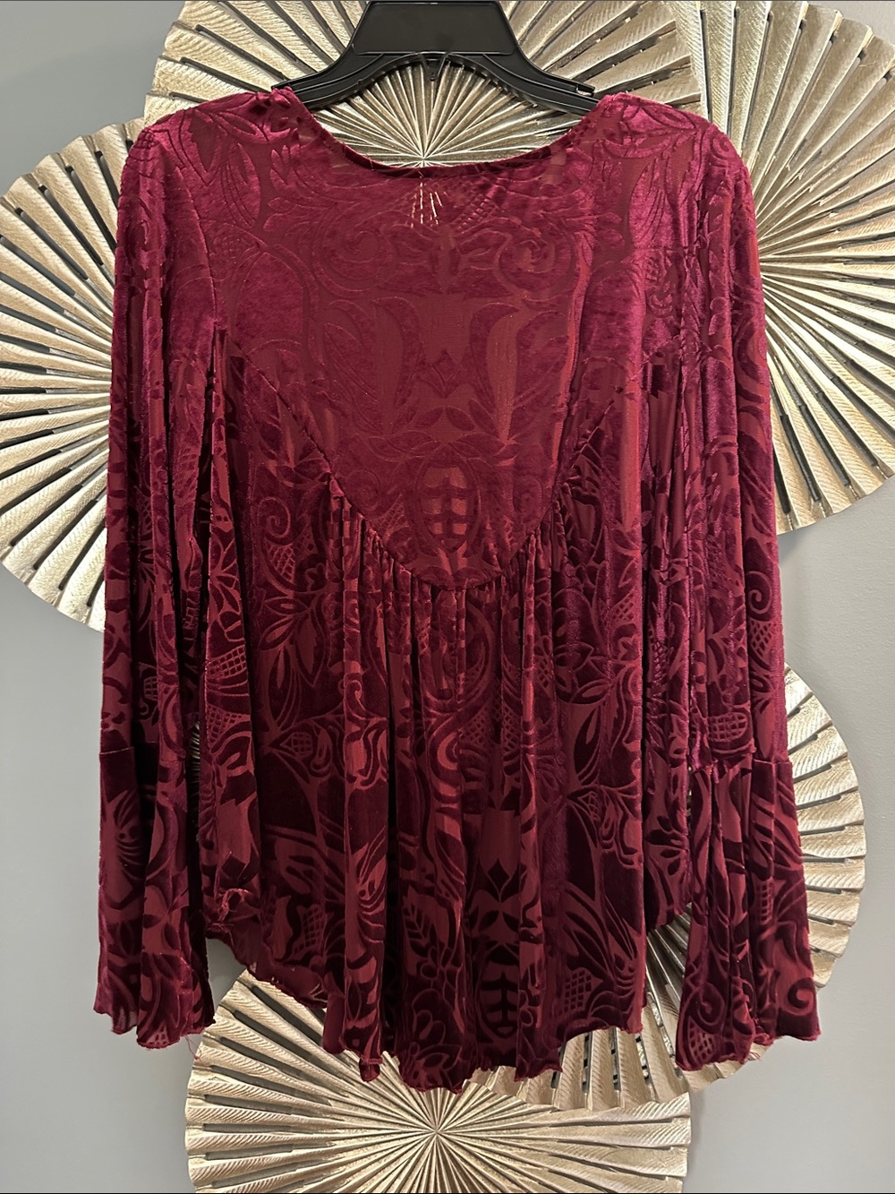 Ultra Pink Velvet Burnout Peasant Top - Wine - Picture 4 of 4